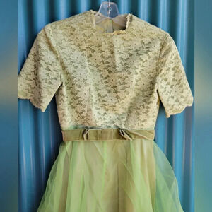 Vintage Lime  Green Lace Chiffon Cocktail Dress short sleeves Small